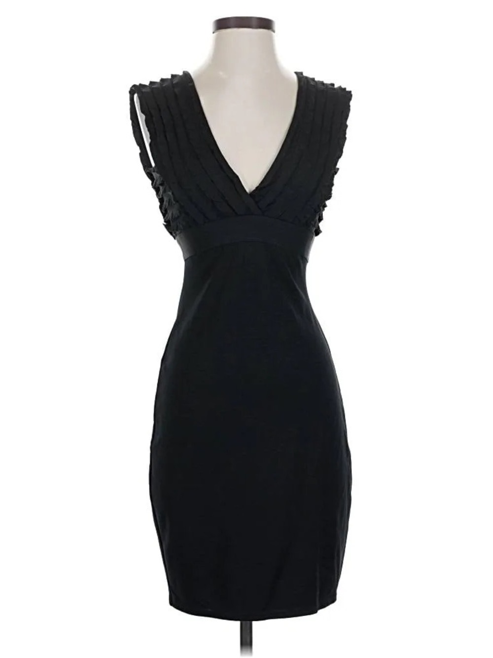 Max Studio Sleeveless Black V‑Neck Sheath Dress